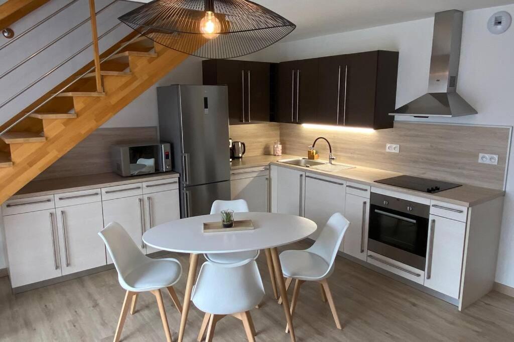 Appartement Maison En Duplex 80M² Jardin Terrasse Saint-Julien-les-Villas 外观 照片